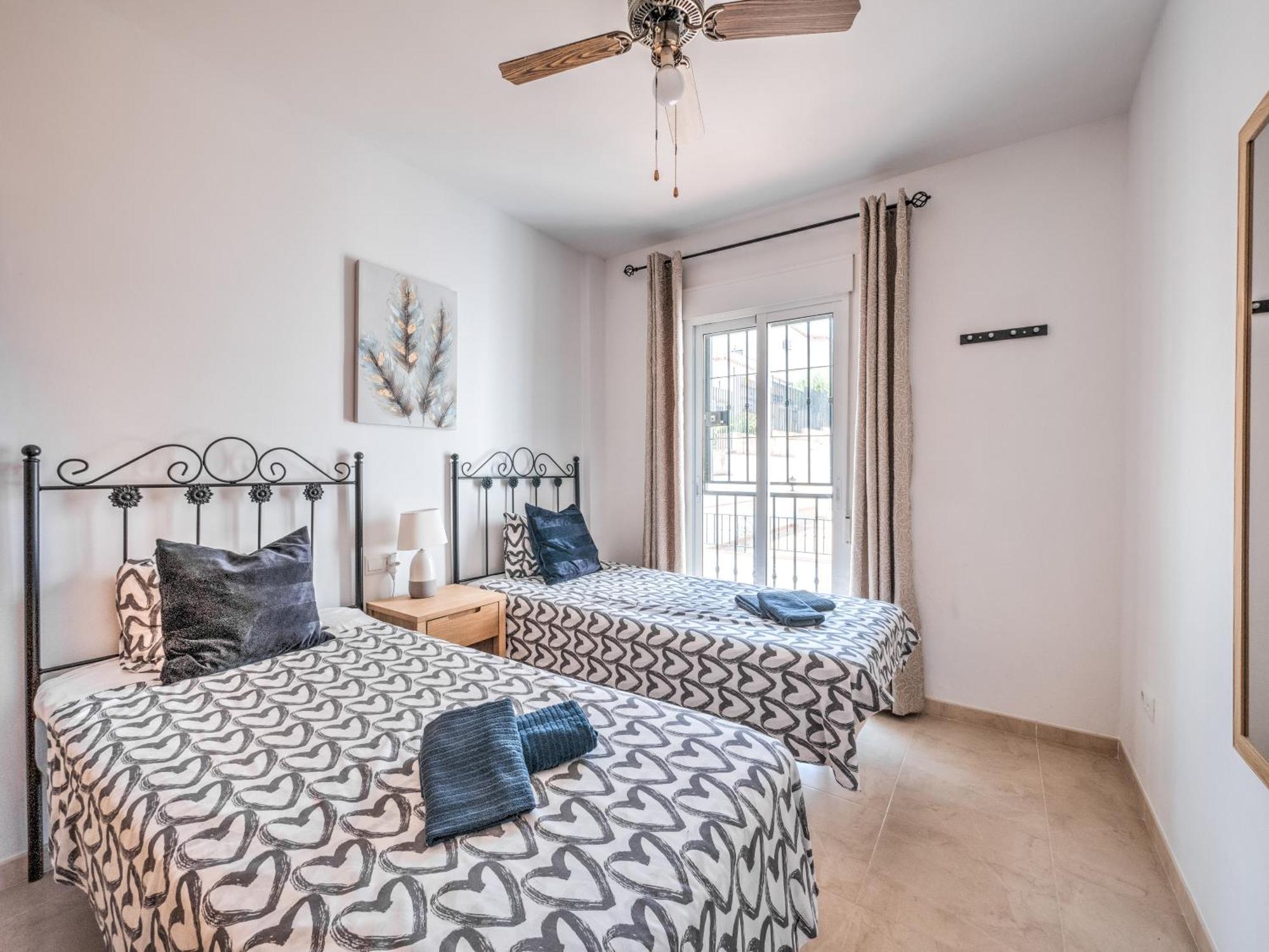 Stunning At Burriana Beach, Apartment *