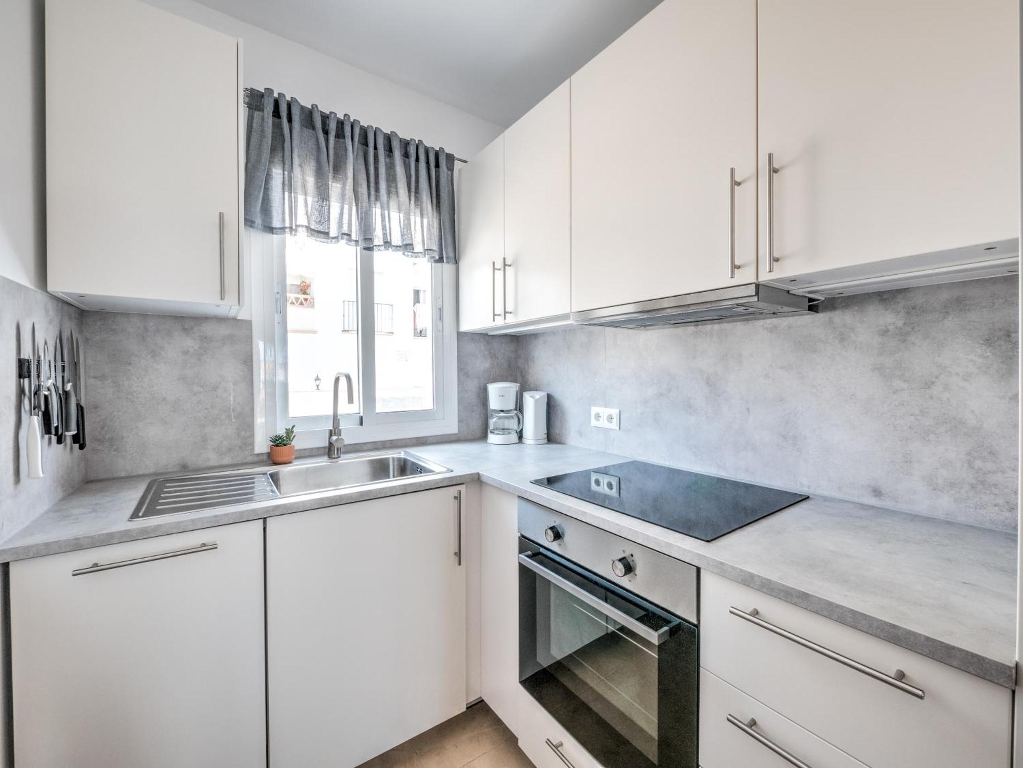 Apartment Stunning At Burriana Beach, *