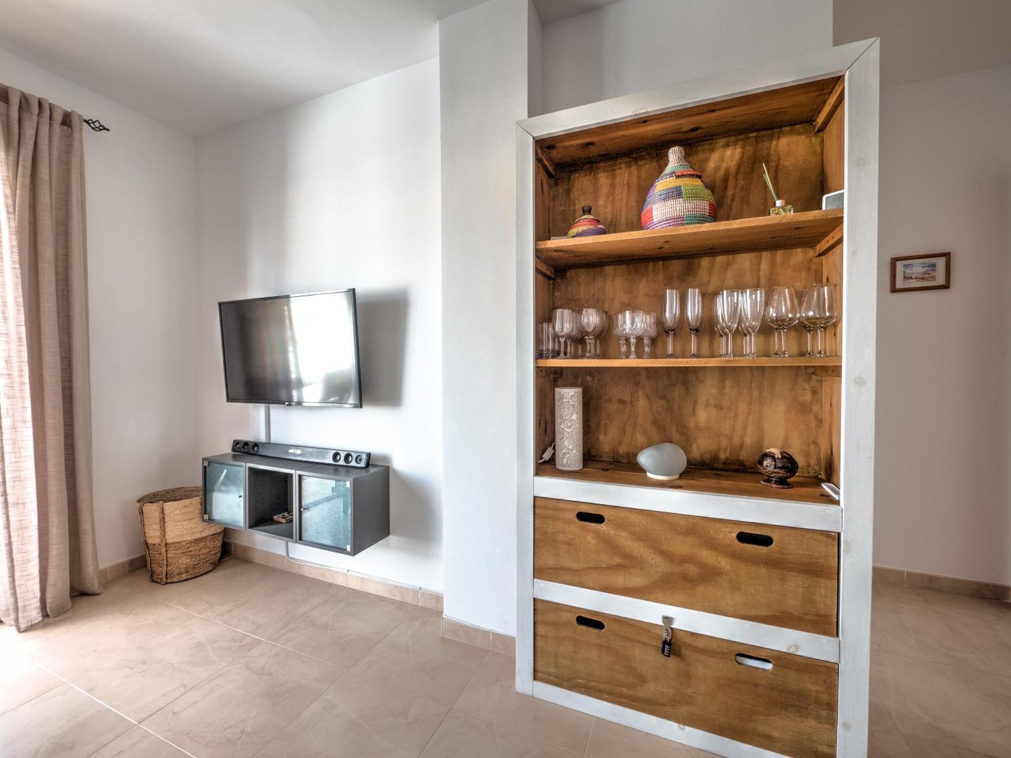 Stunning At Burriana Beach, Apartment